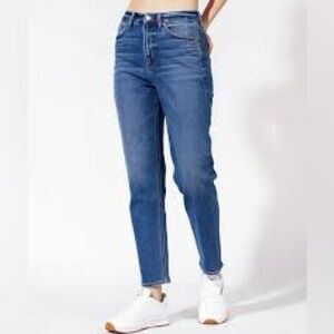 3 for $15 American Eagle Outfitters High Rise Mom Jeans Casual Mom Fit